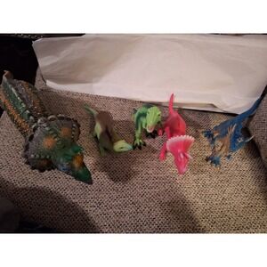 Plastic Dinosaur Lot‎ of 5 Prehistoric Mixed Sizes & Brands Dinosaur Toys Loose